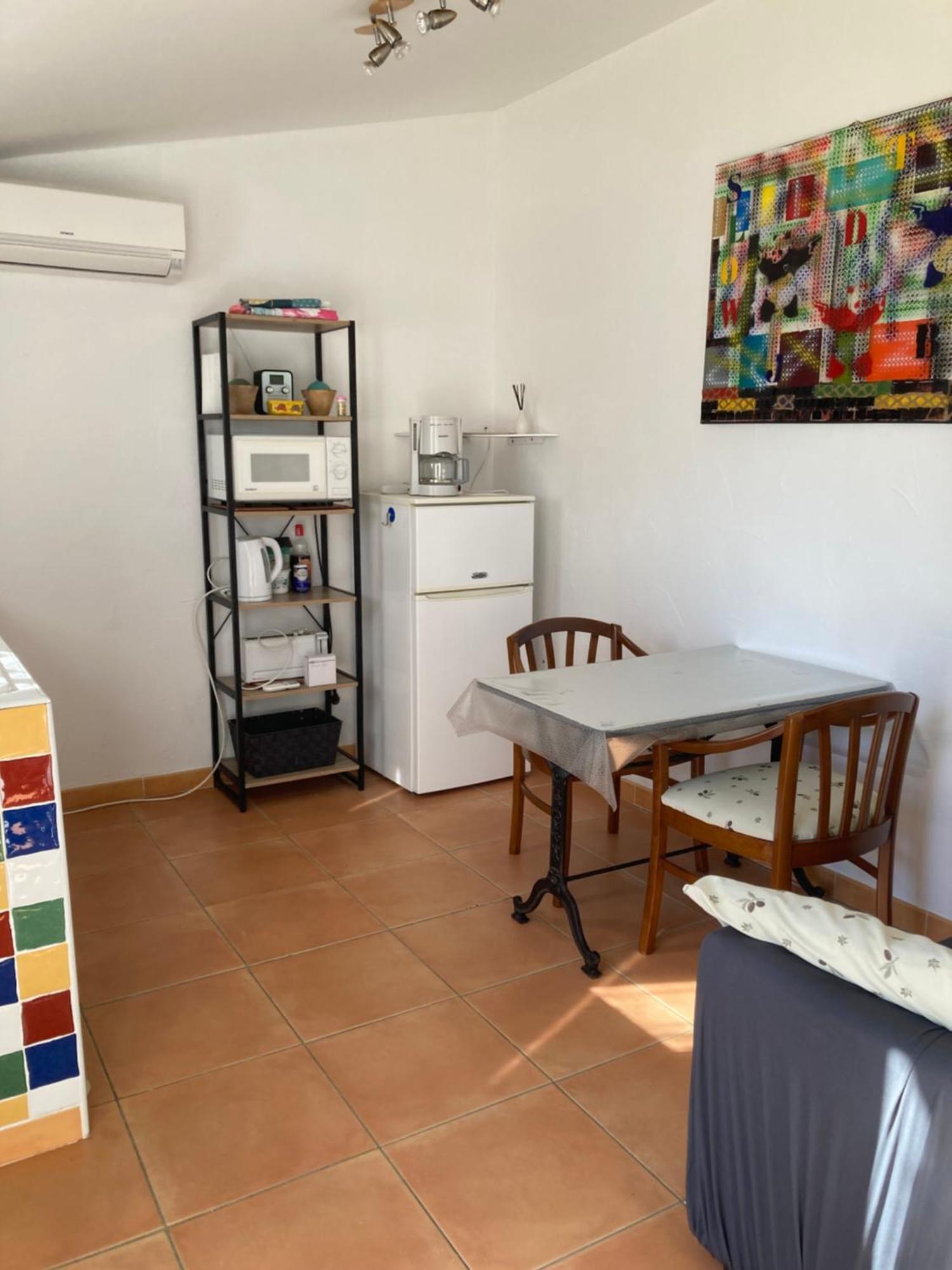 Les Hirondelles Appartement Bessan Buitenkant foto